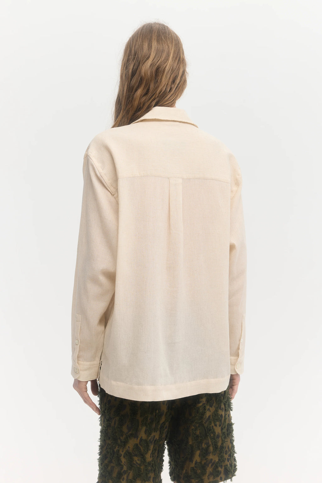 École de Pensée - Ecru Cotton Linen Ramie Crepe Open Collar Overshirt - Tempo