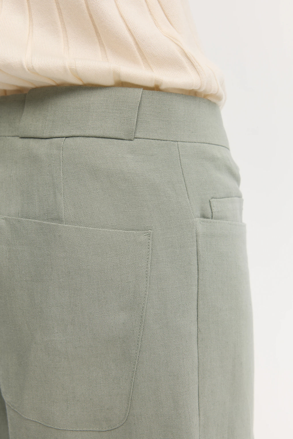 École de Pensée - Lichen Linen Straight Center Press Trousers - Tempo