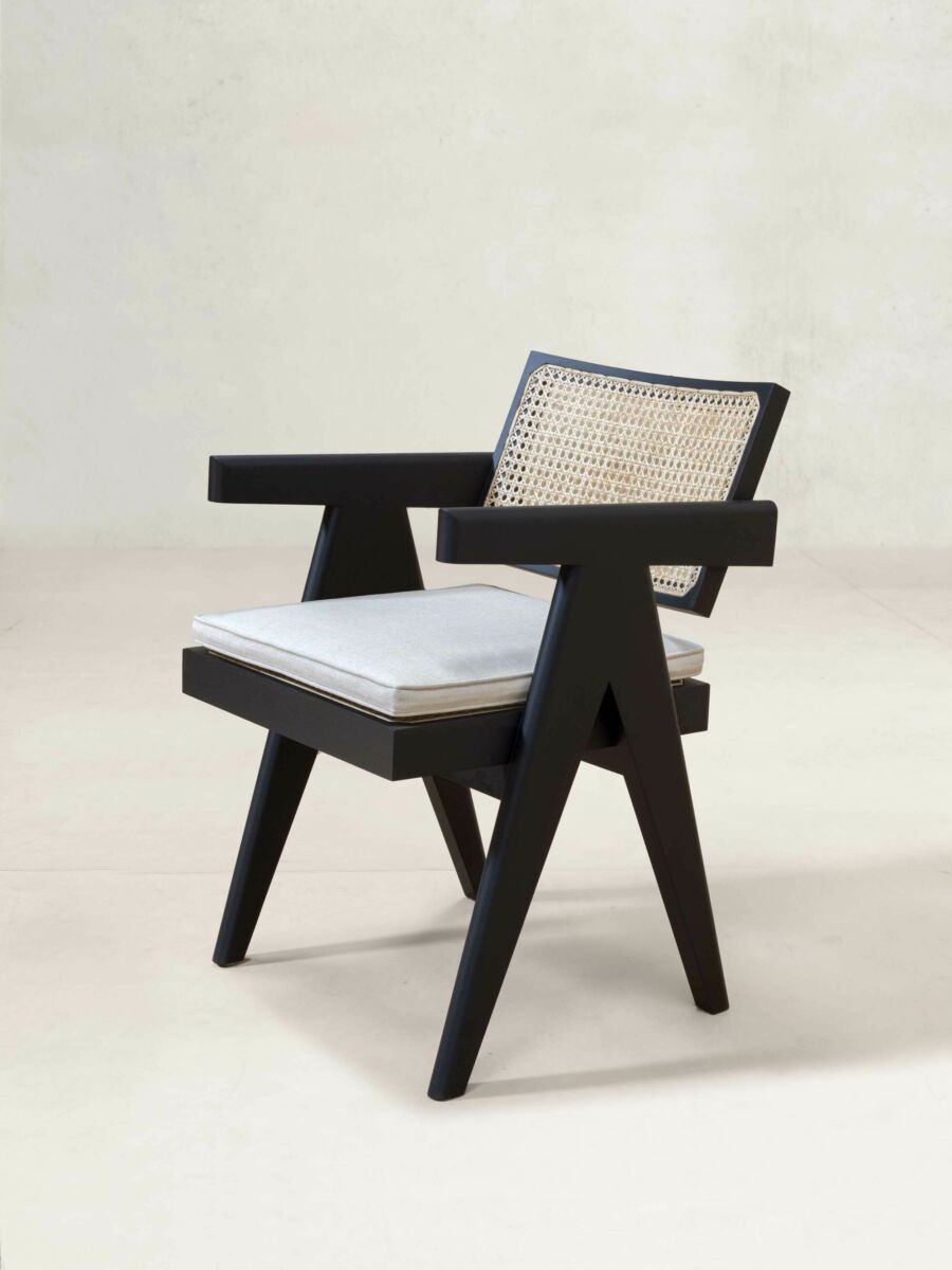 Phantom Hands Office Chair V Leg at Tempo Design Store Lausanne