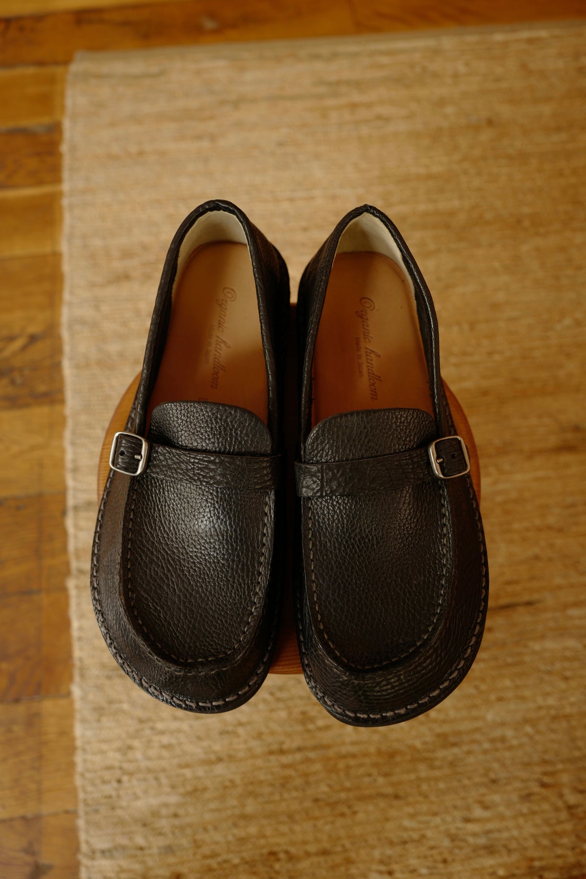 Sevres in Pebbled Grain - Black