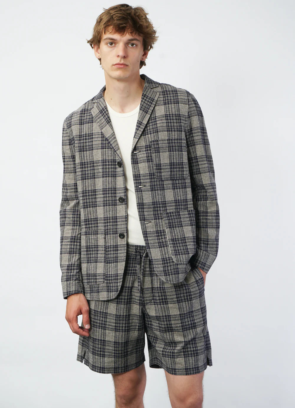 HANSEN - Yann Drawstring Shorts in Cotton Linen Navy Ecru Check - Tempo