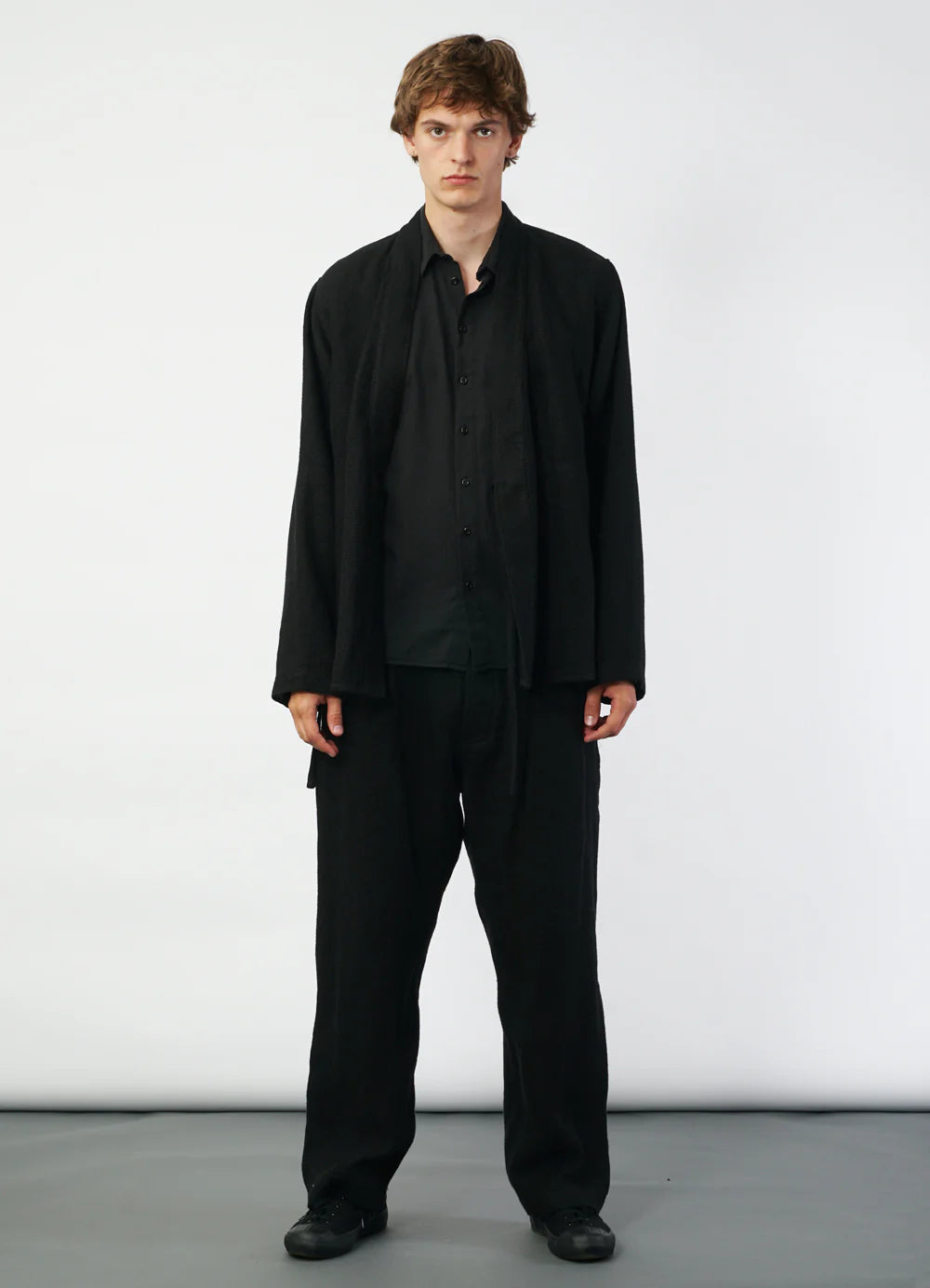 HANSEN - Bobby Wide Pleated Trousers in Linen Cotton Black Gauze - Tempo