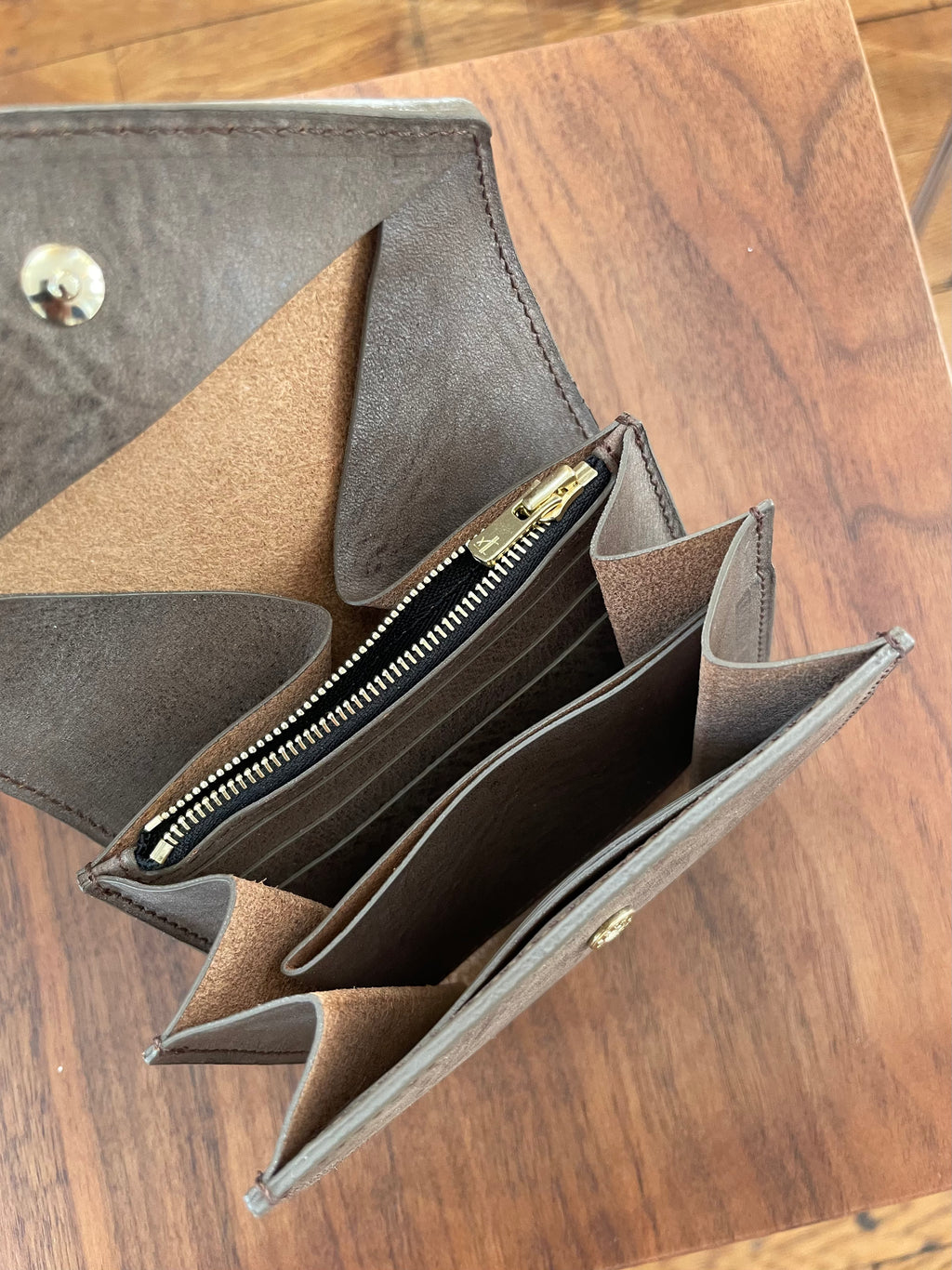 YOKO SAKAMOTO - Vachetta Veg Tanned Leather Wallet - Tempo