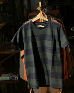 T-shirt Ragtime Rugby Border Pocket en vert x bleu marine 