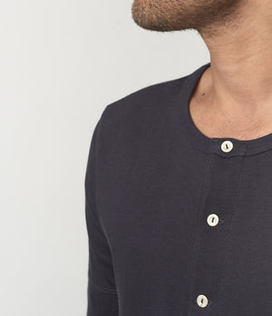 THE ORIGINALS | 207 Loopwheeled Henley 7.2oz Classic Fit in Charcoal