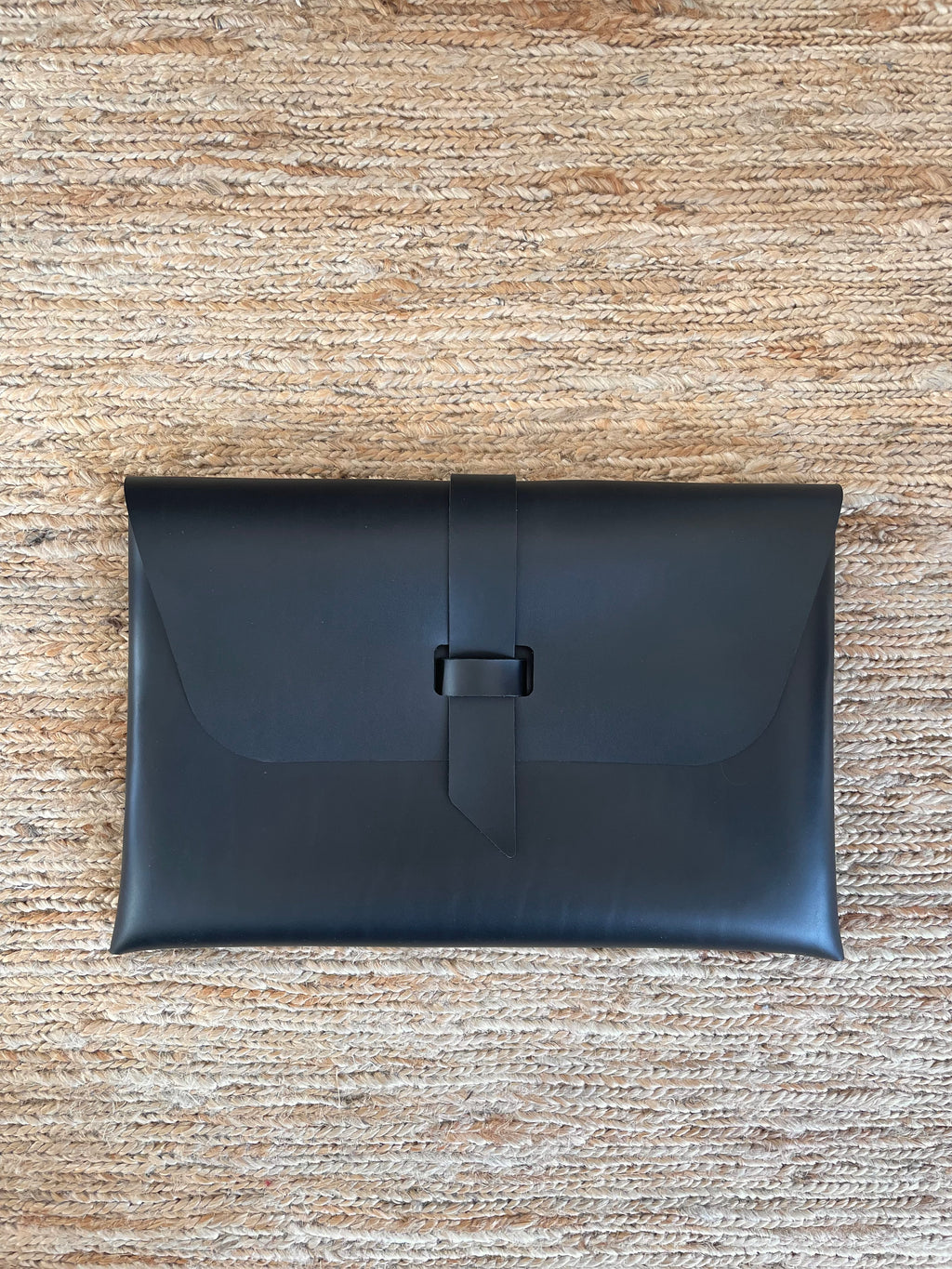 The Laptop Case | Vegetable Tanned Leather | 16" Black