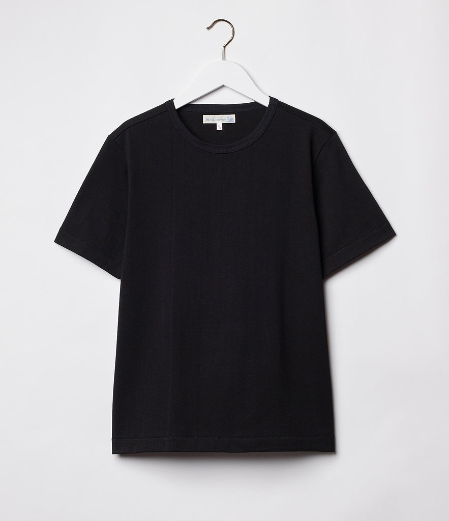 MERZ B. SCHWANEN - GOOD ORIGINALS | Sturdy Jersey T-shirt w/ Side Seams 6.8oz Cropped Classic Fit in Deep Black 2M15C - Tempo