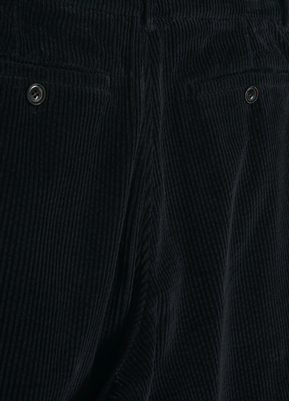 HANSEN - SUNE Elephant Cord Pleated Wide Cut Trousers | Dusty Black - Tempo