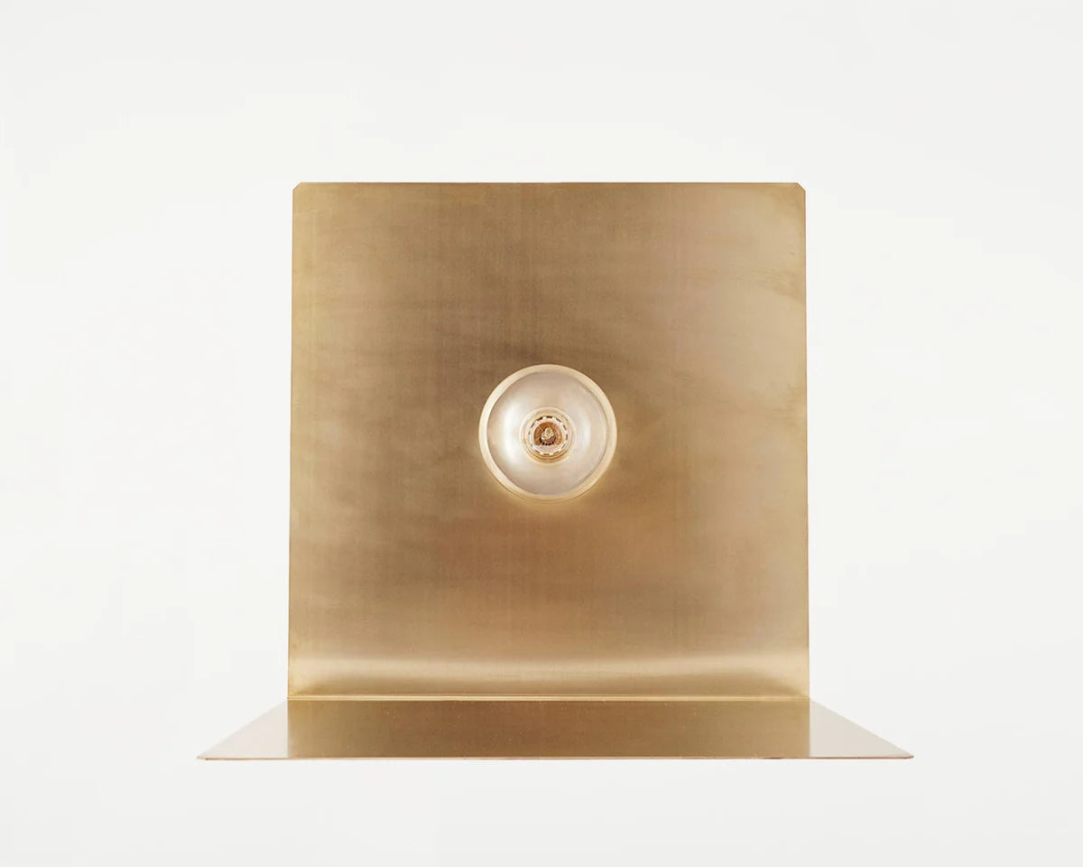 90° FLOOR LIGHT | BRASS