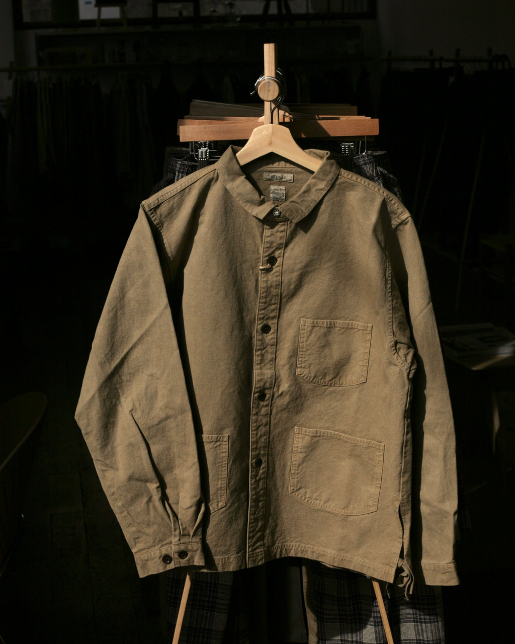 SEUVAS - Coffee Dyed 8oz Kurashiki Hampu Wing Collar Shirt Jacket - Tempo