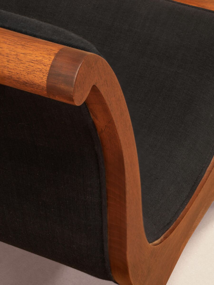 PHANTOM HANDS - Bentota Lounge Chair, Upholstered Version - Tempo