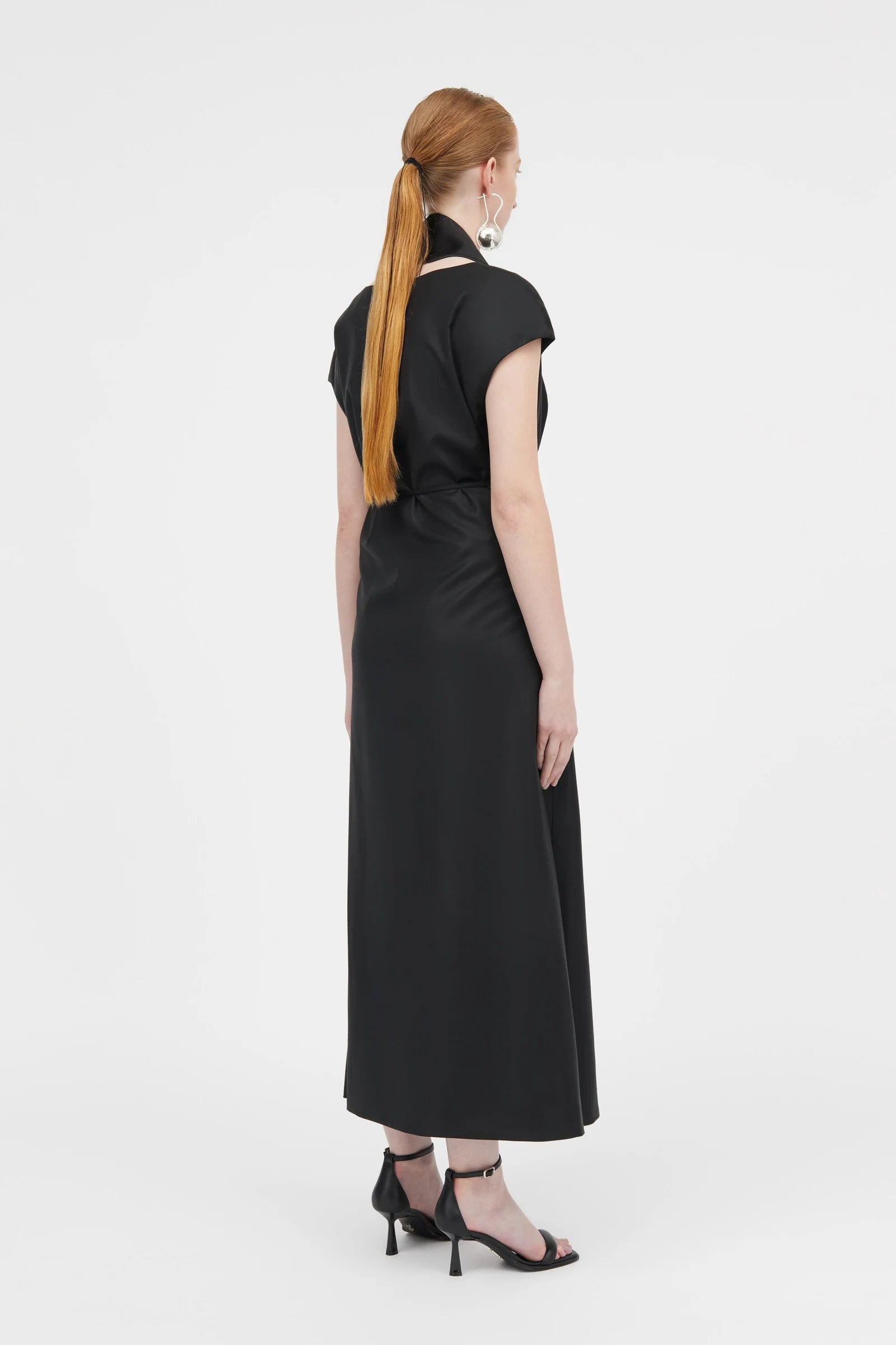 MKDT STUDIO - Atelier Delphia Wool Dress in Black - Tempo