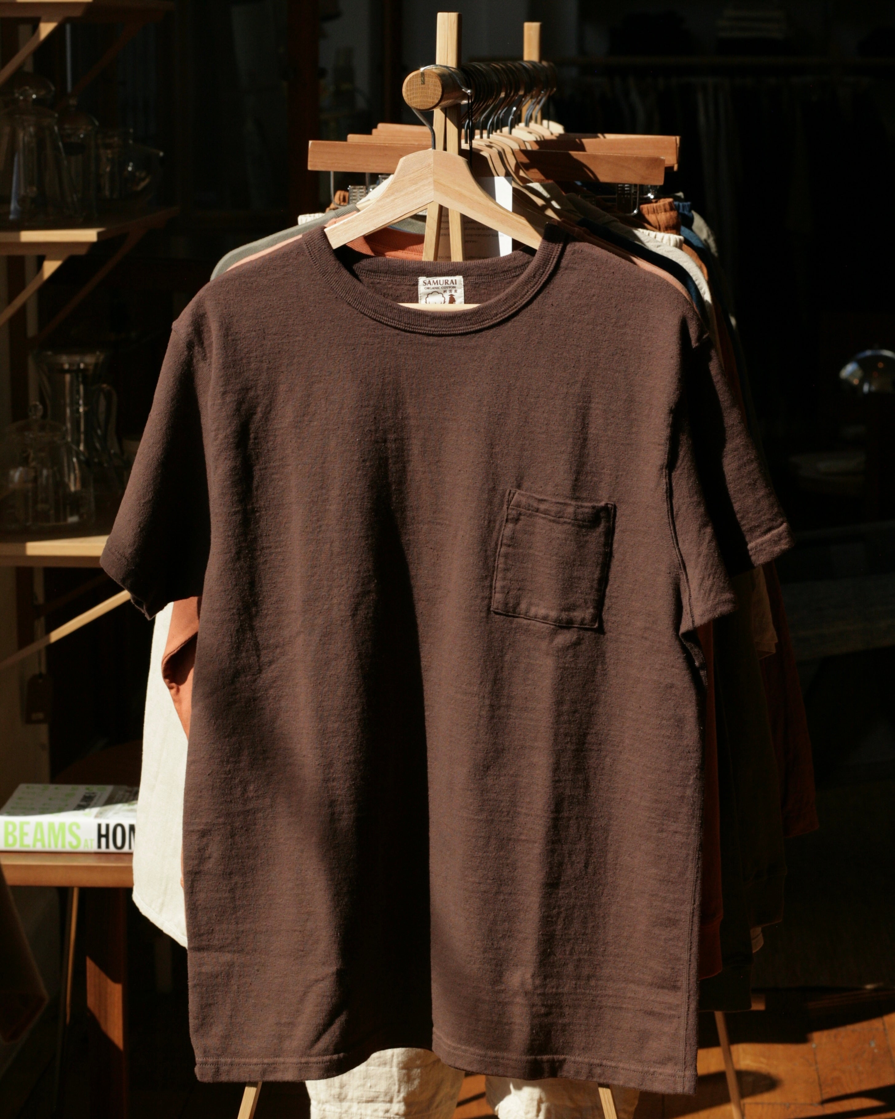 SAMURAI COTTON PROJECT - 16oz Japanese Organic Cotton Pocket Tee Hand-Dyed with Chestnut - Dark Kuri - Tempo