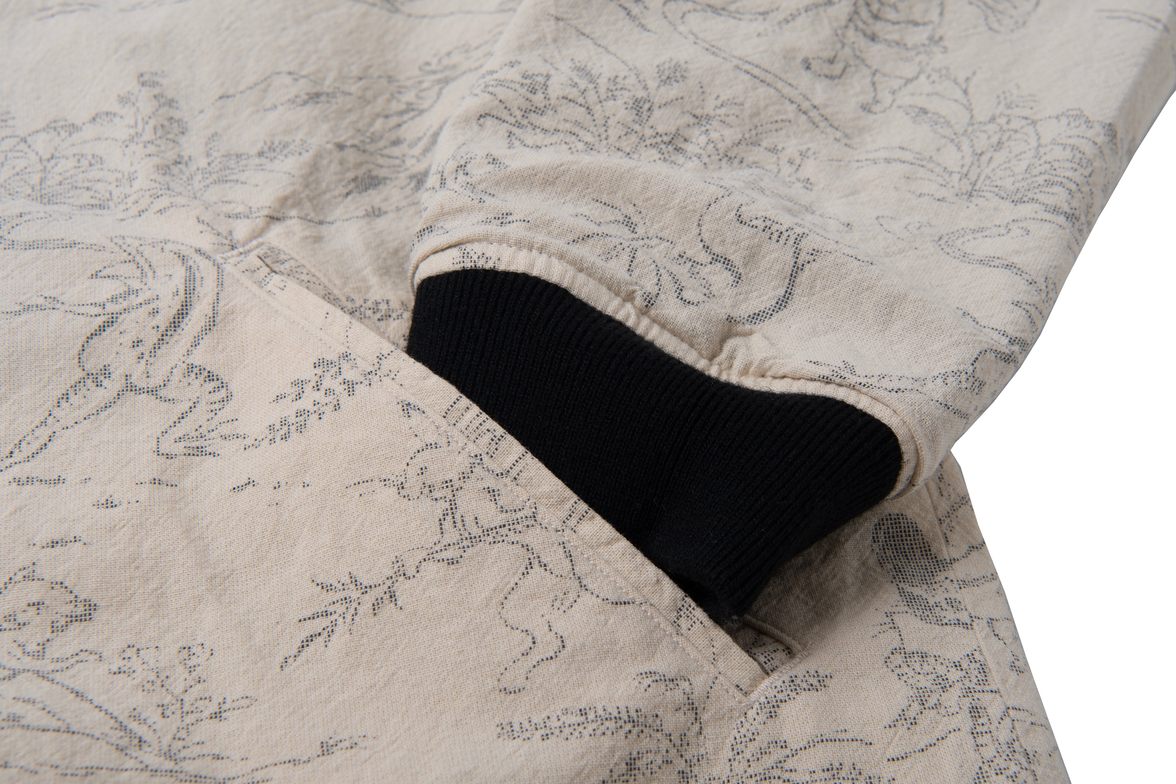 STUDIO D'ARTISAN - Manga Printed Kasuri Cotton-Rayon Souvenir Jacket - Black x Ivory Reversible - Tempo