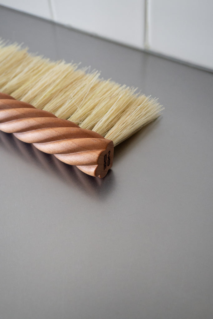 Pre-order Table brush
