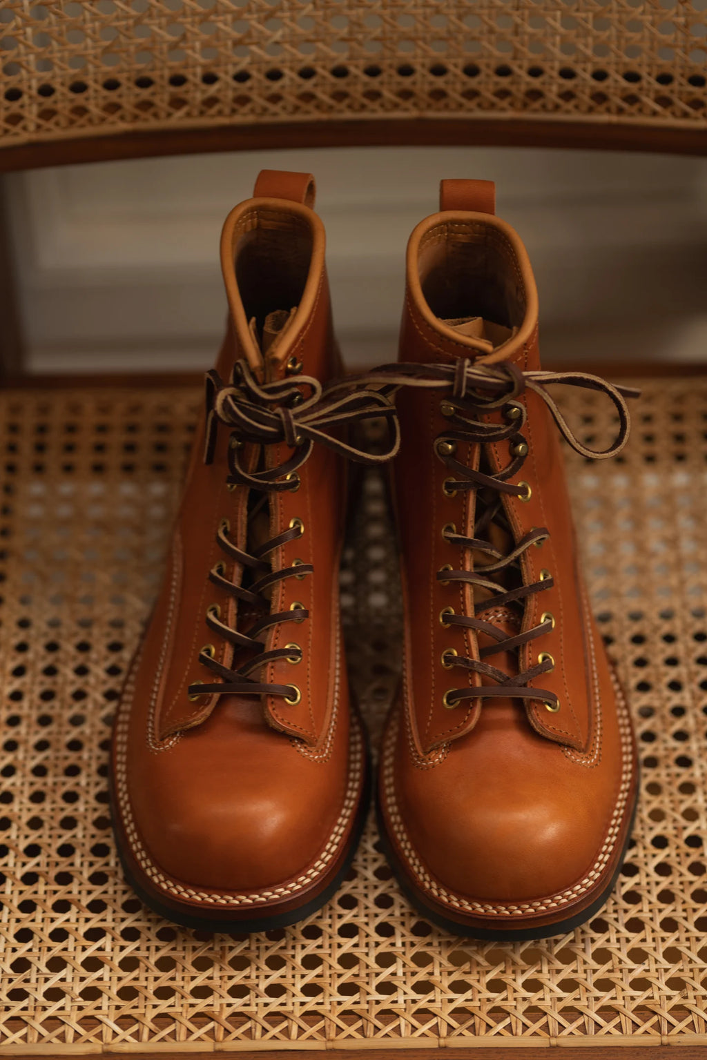 Vegetable Tanned Tea-core Horsehide Leather Logger Boots in Beige Natural