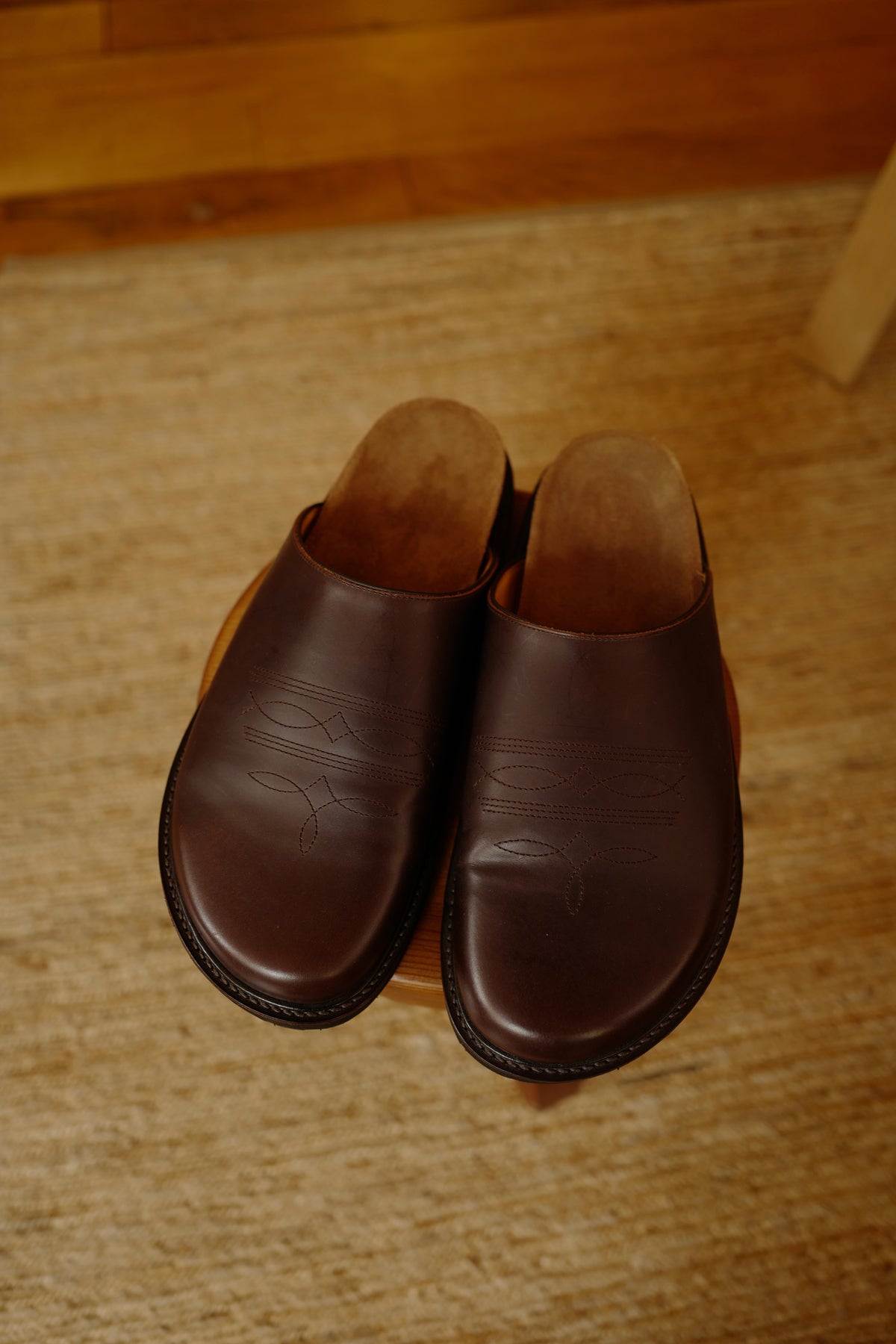 Cheak confortable en marron foncé