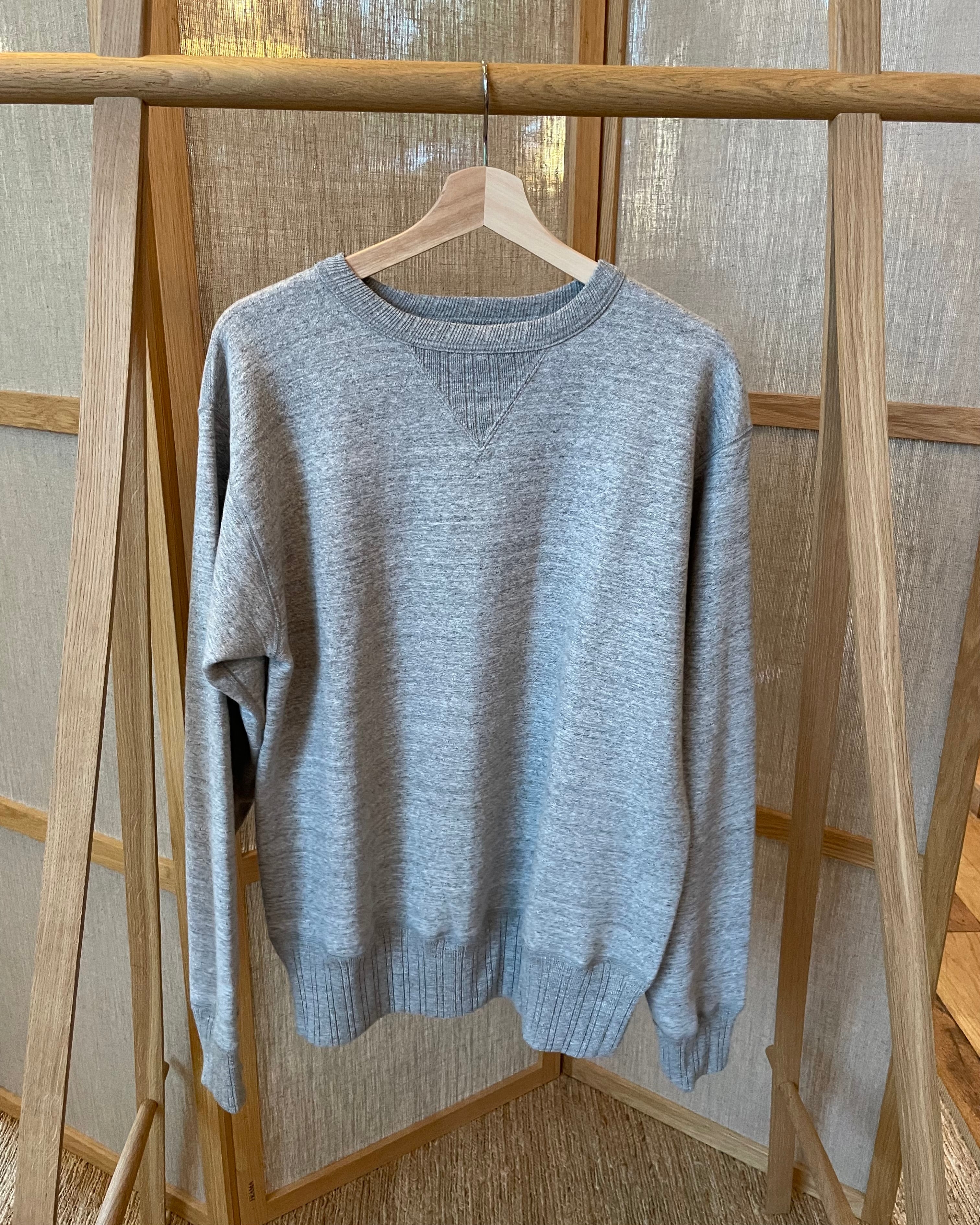 Tsuriami Loopwheel Mother Cotton Sweat Shirt mit Doppel-V-Einsatzärmeln in Heather Grey 