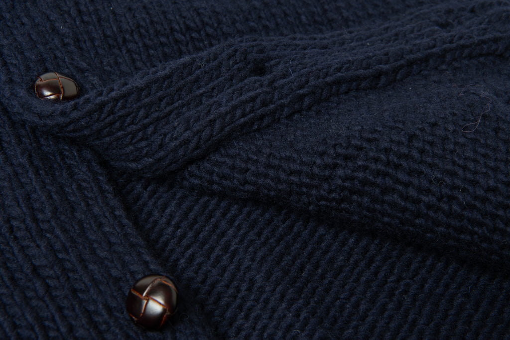 STUDIO D'ARTISAN - PRE-ORDER - PERUVIAN HAND-KNIT IN NAVY - Tempo