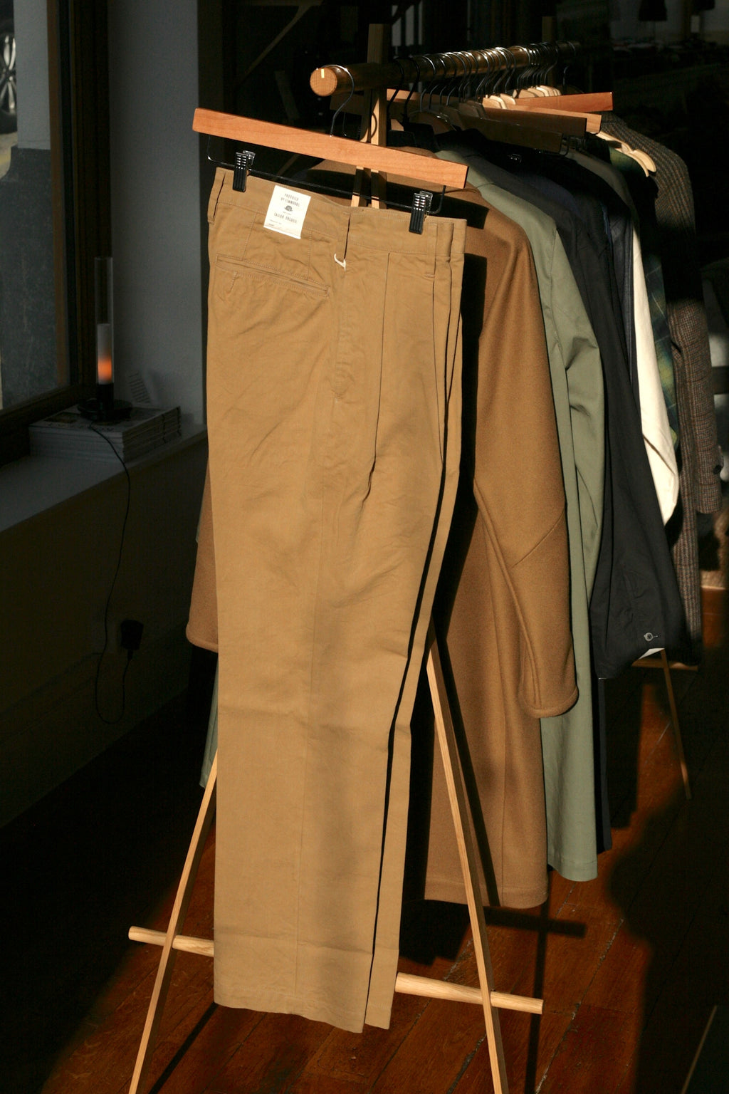 ORGUEIL - STUDIO D'ARTISAN - French Army Chino Trousers in Beige - Tempo