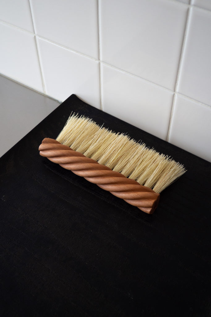 Pre-order Table brush