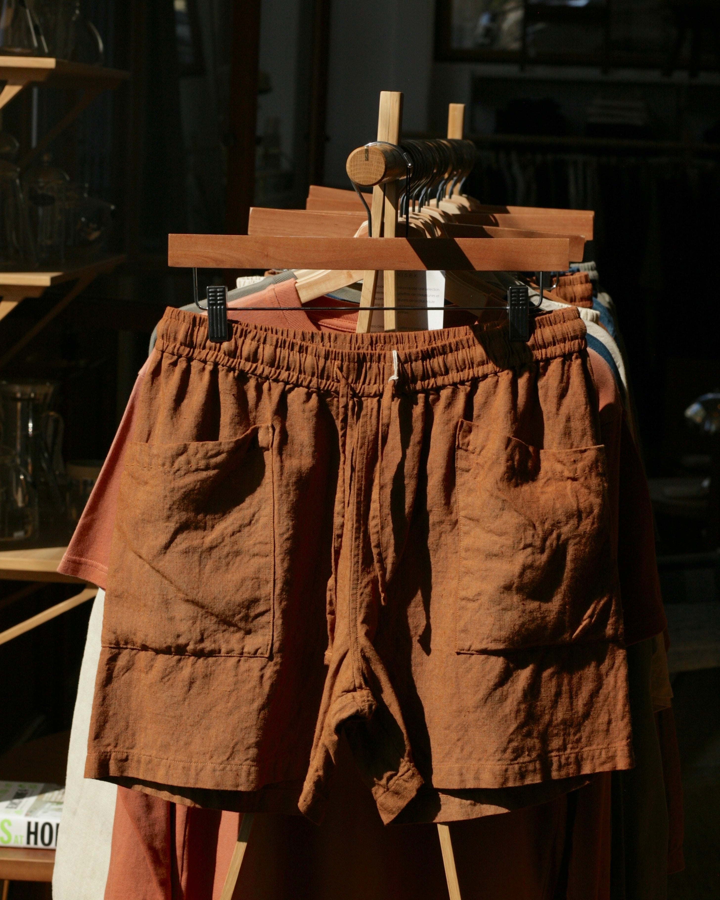 LICHEN GOODS X TEMPO - Cutch Hand-Dyed Hemp Easy Shorts - Tempo