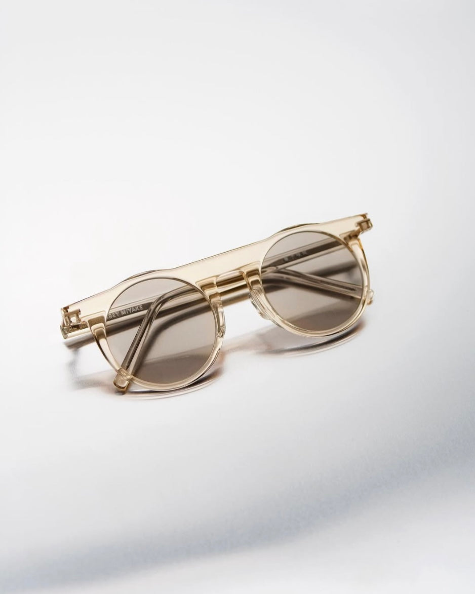 ISSEY MIYAKE EYES - GEOMETRY BOSTON Sun - Pebble Beige - Cellulose Acetate - Tempo
