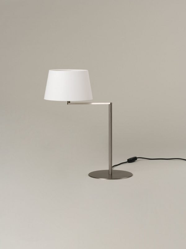 Lampe de table américaine | Miguel Milá