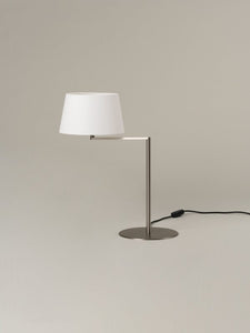 Americana Table Lamp | Miguel Milá