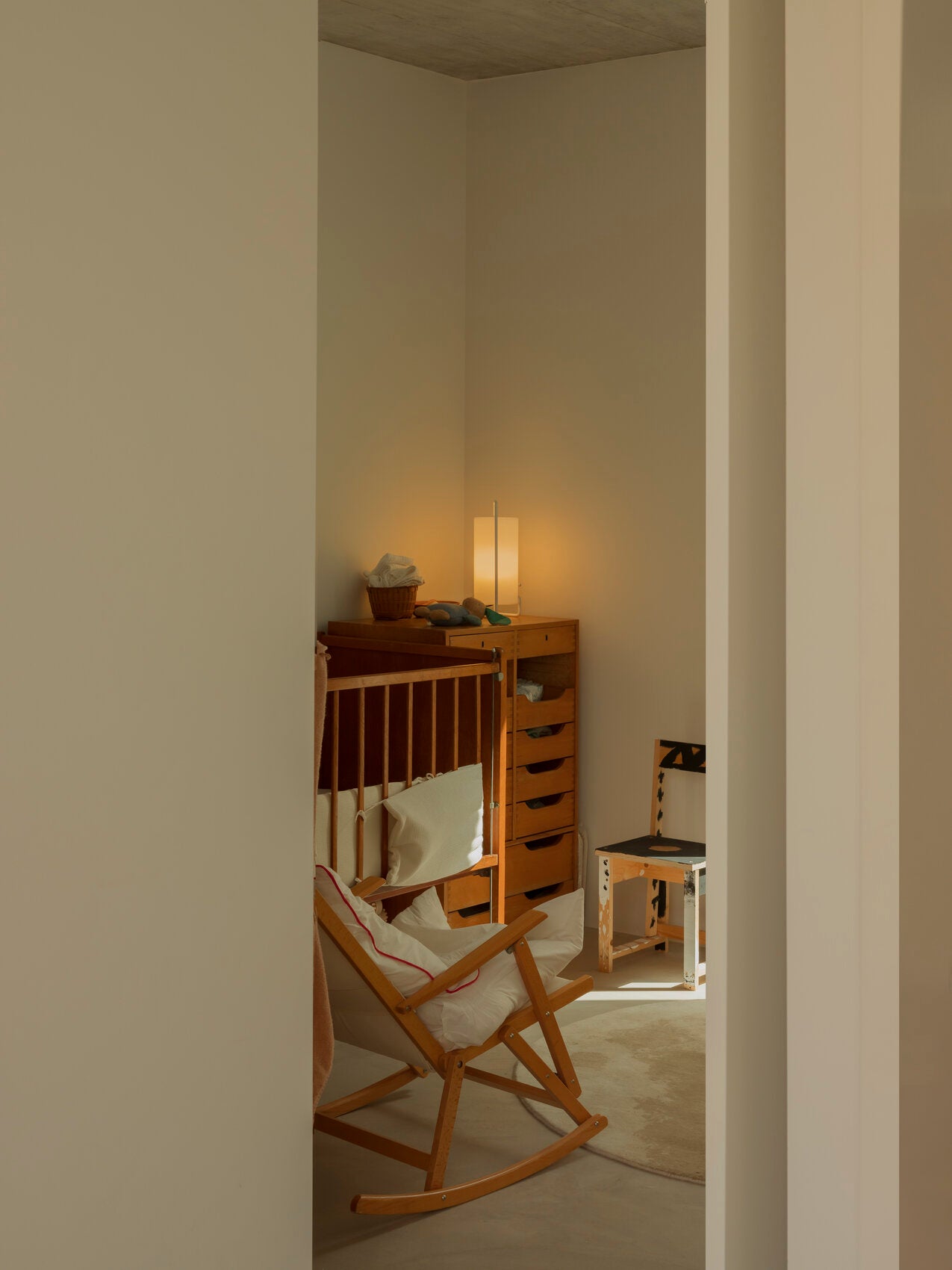 SANTA & COLE - Asa Table Lamp | Miguel Milá - Tempo