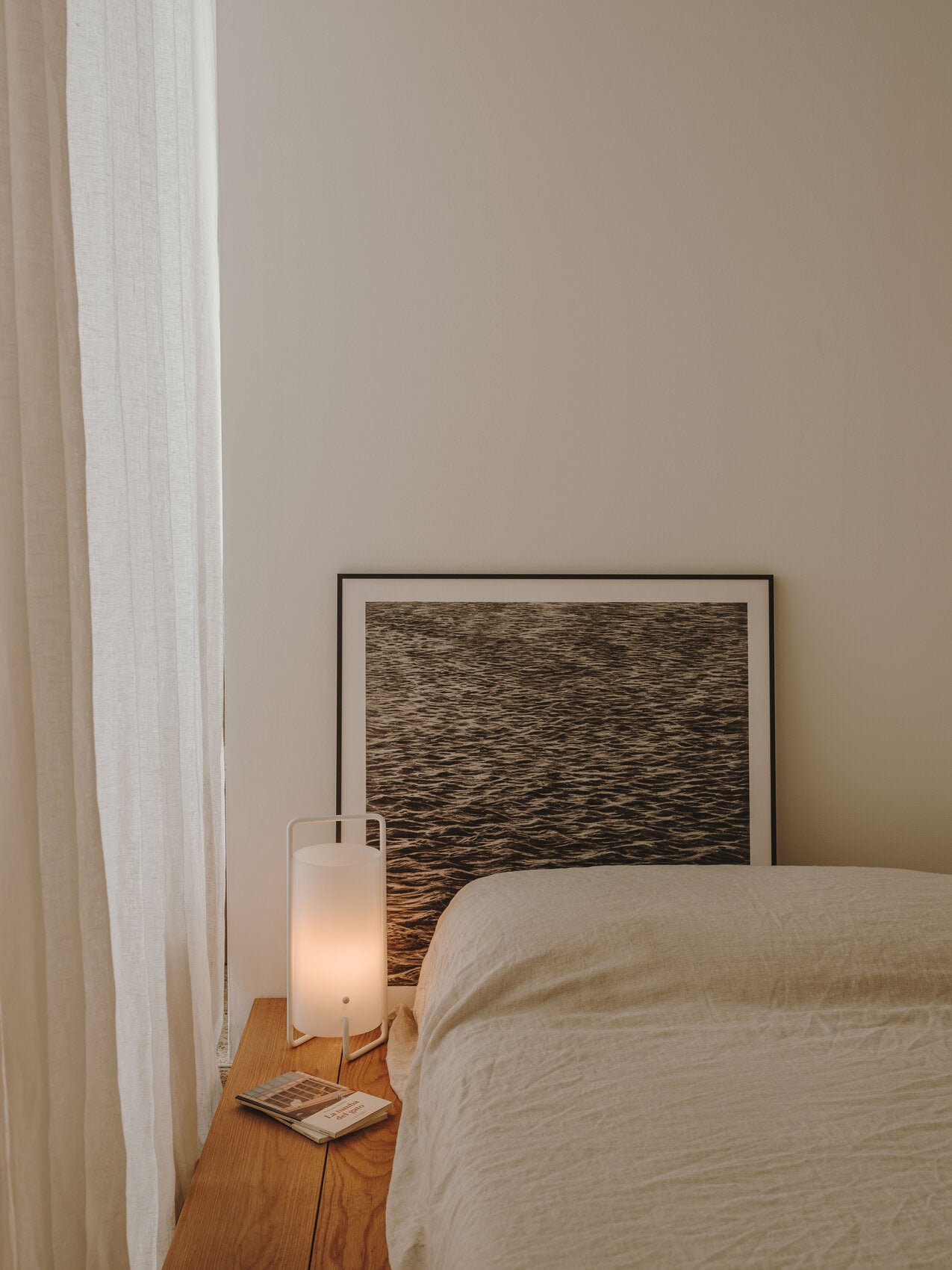 SANTA & COLE - Asa Table Lamp | Miguel Milá - Tempo