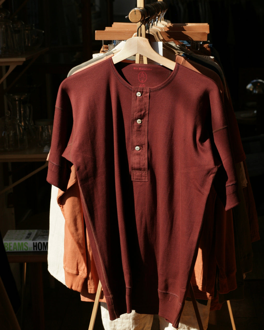 US002 Henley Neck Short Sleeve in Mahogany