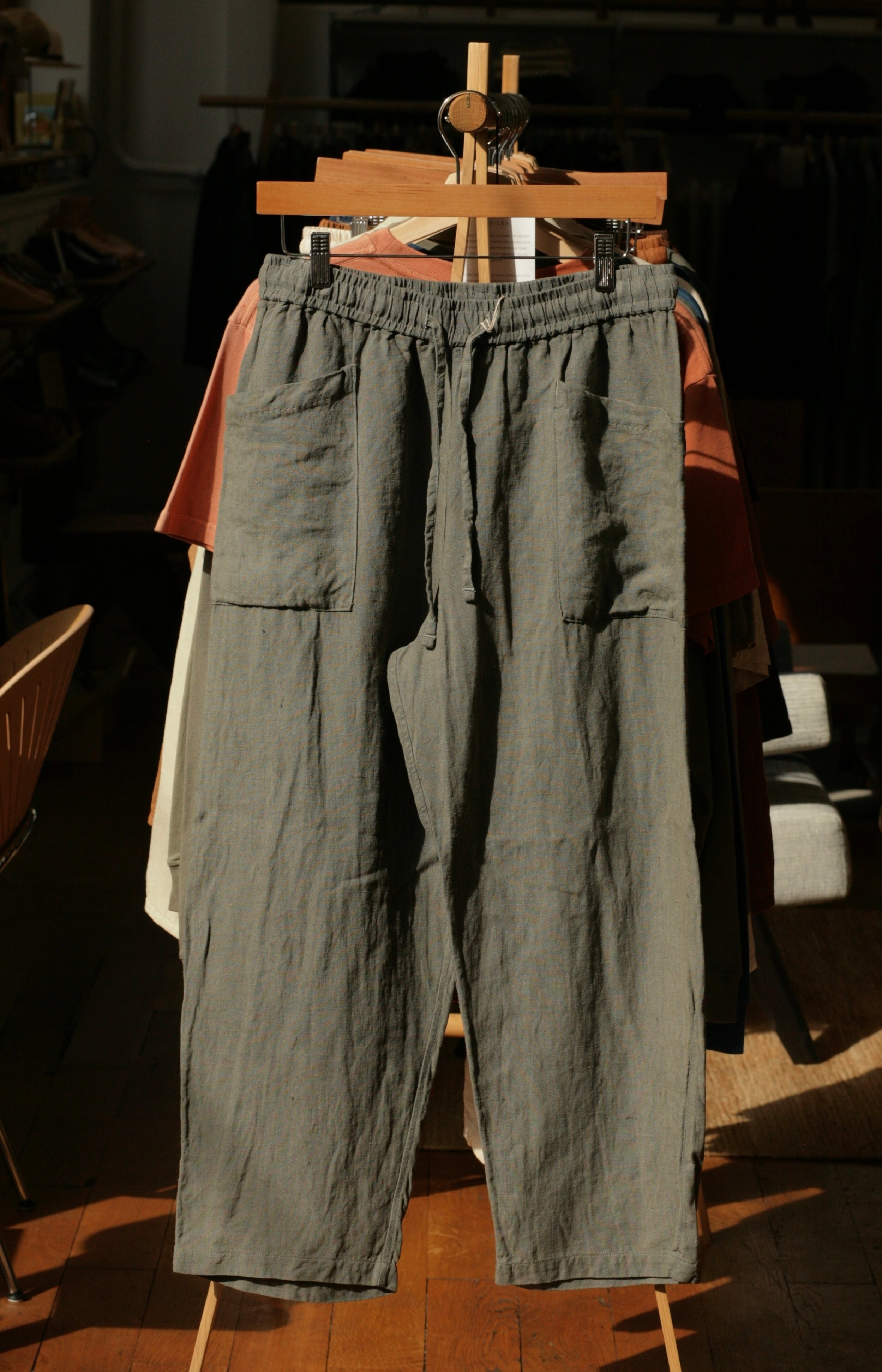 LICHEN GOODS - Oak Gall & Iron Hand-Dyed Hemp Easy Trousers - Tempo