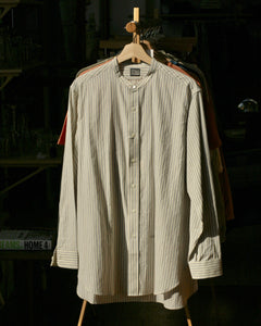 Ragtime Band Collar B. Broad Narrow Stripe in Off White x Blue Stripe