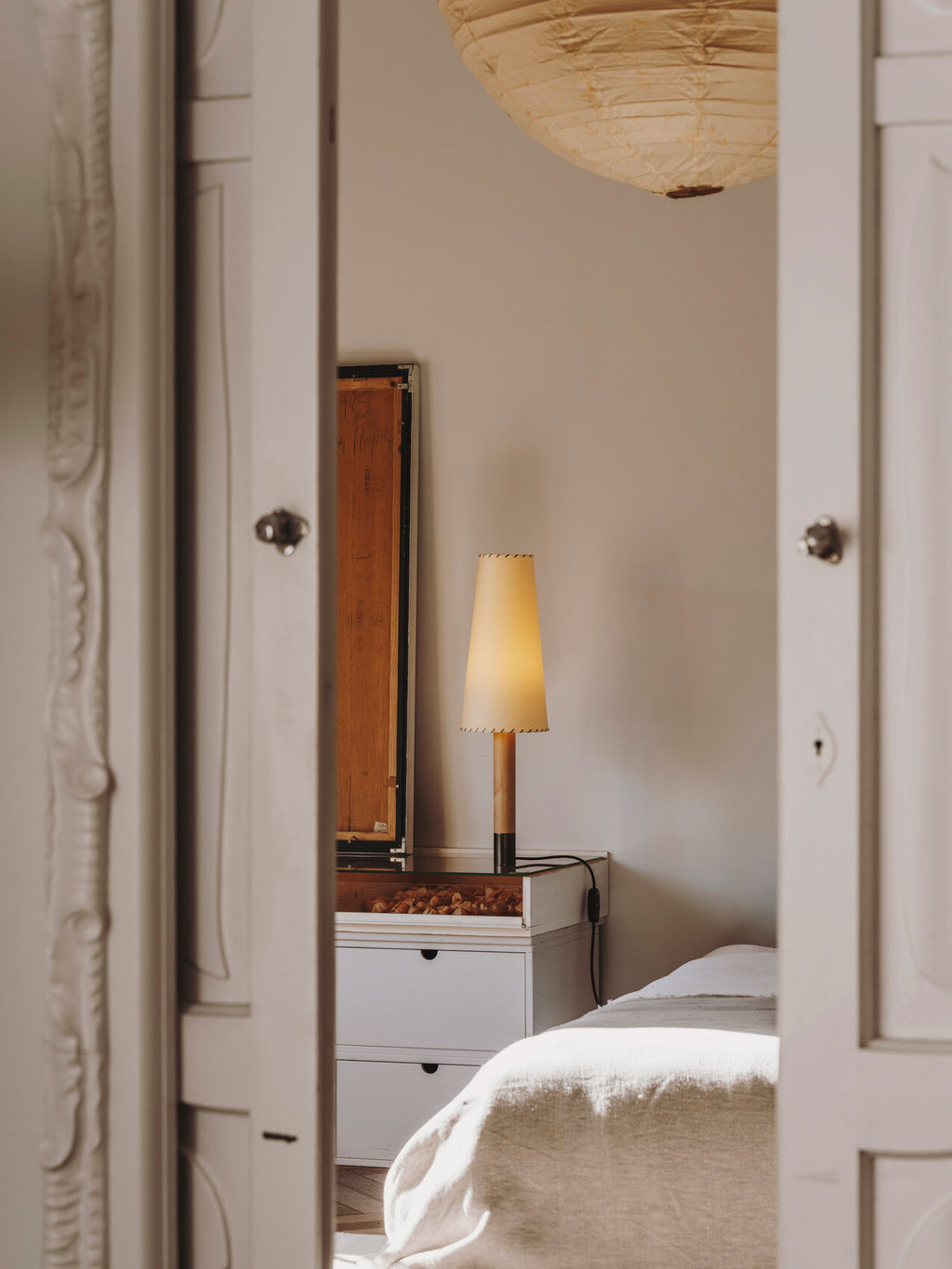 Básica M2 Birch Wood and Parchment Lamp - Tempo