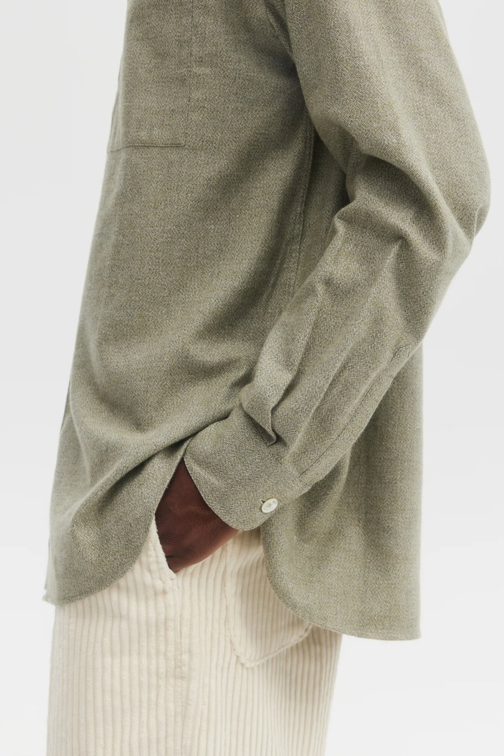 École de Pensée - Sage Green Brushed Cotton Flannel Relaxed Shirt - Tempo