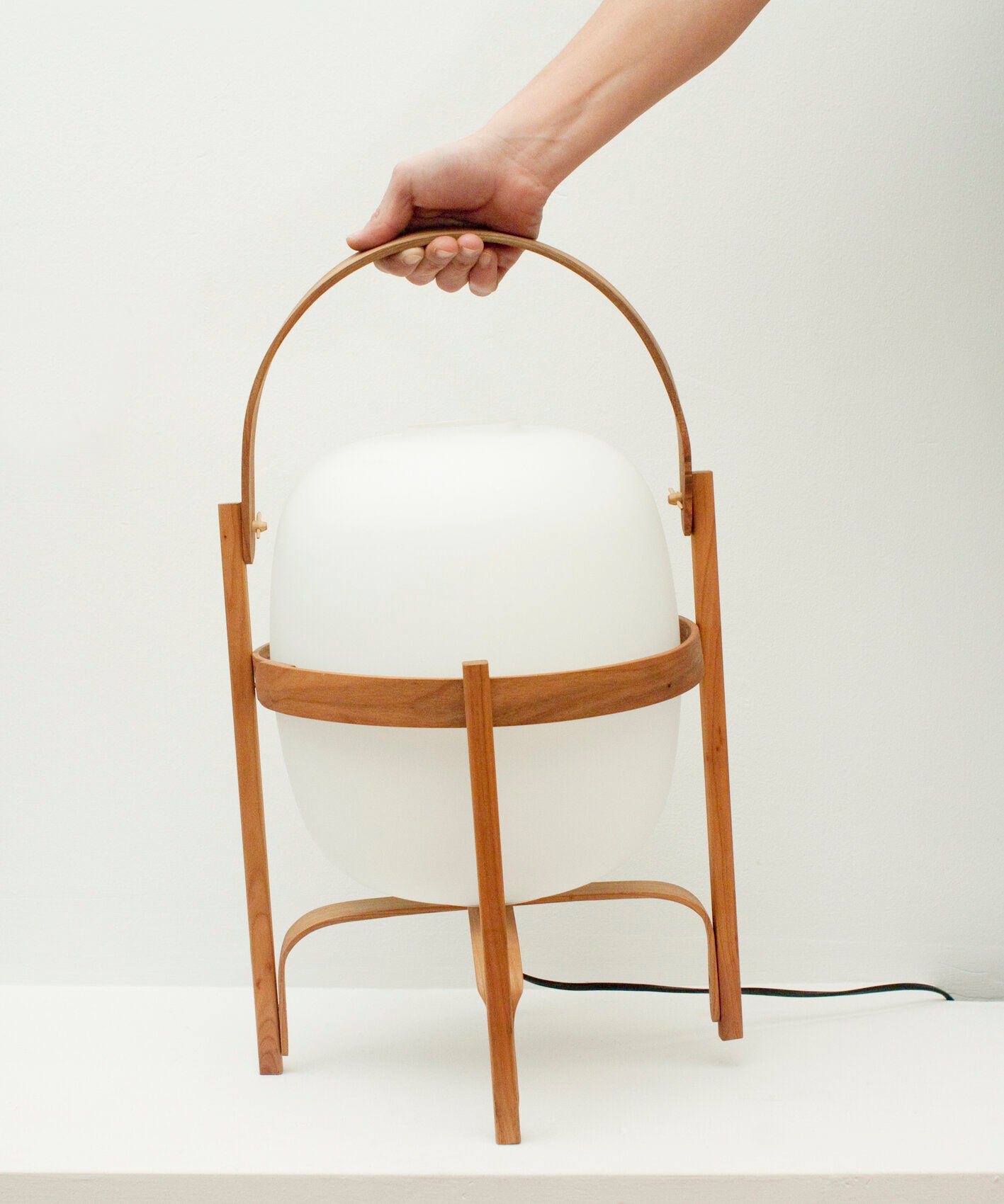 Cesta Cherry Wood Lampshade in White Opal Glass - Tempo