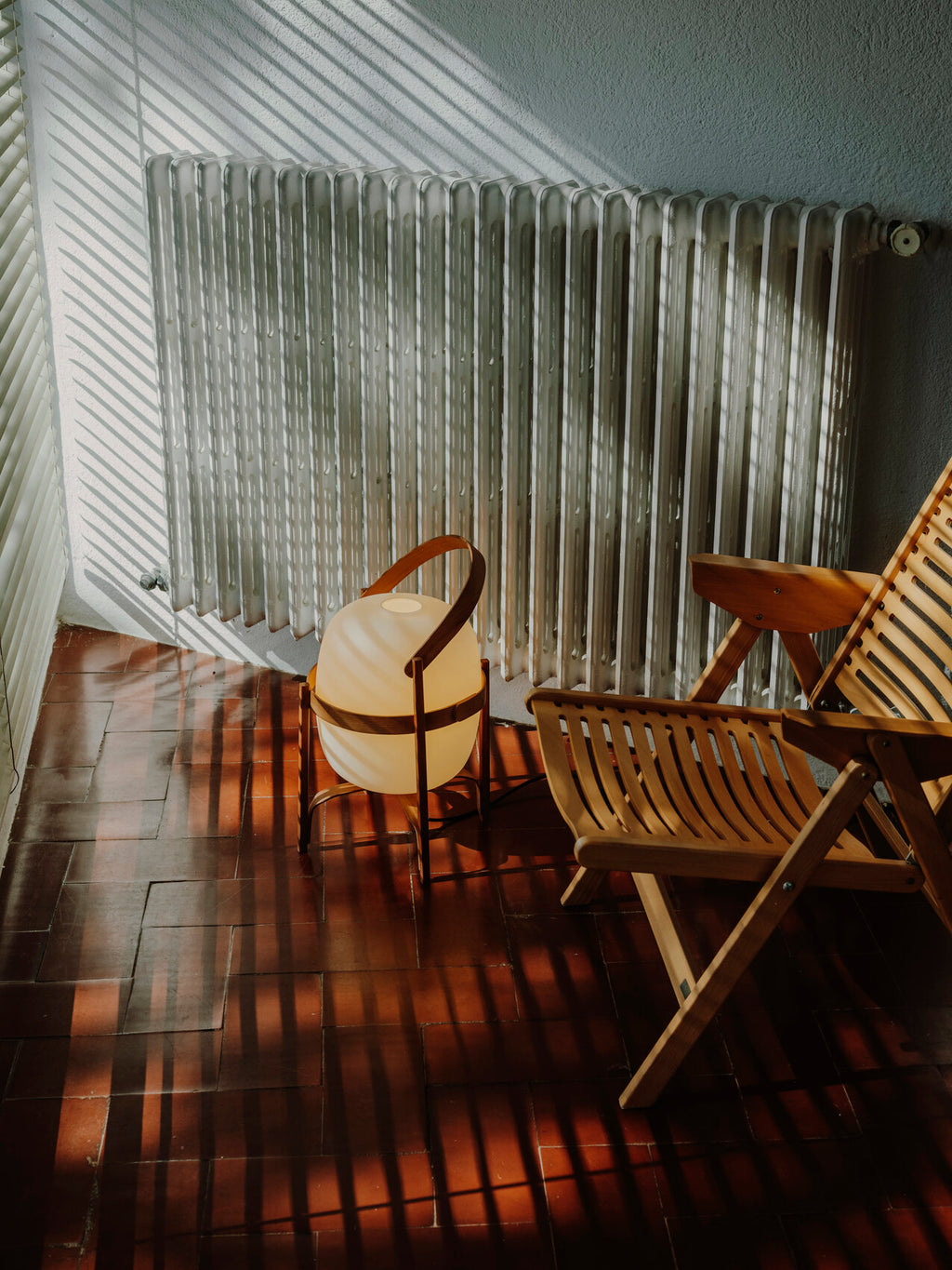 Cesta Cherry Wood Lampshade in White Opal Glass - Tempo