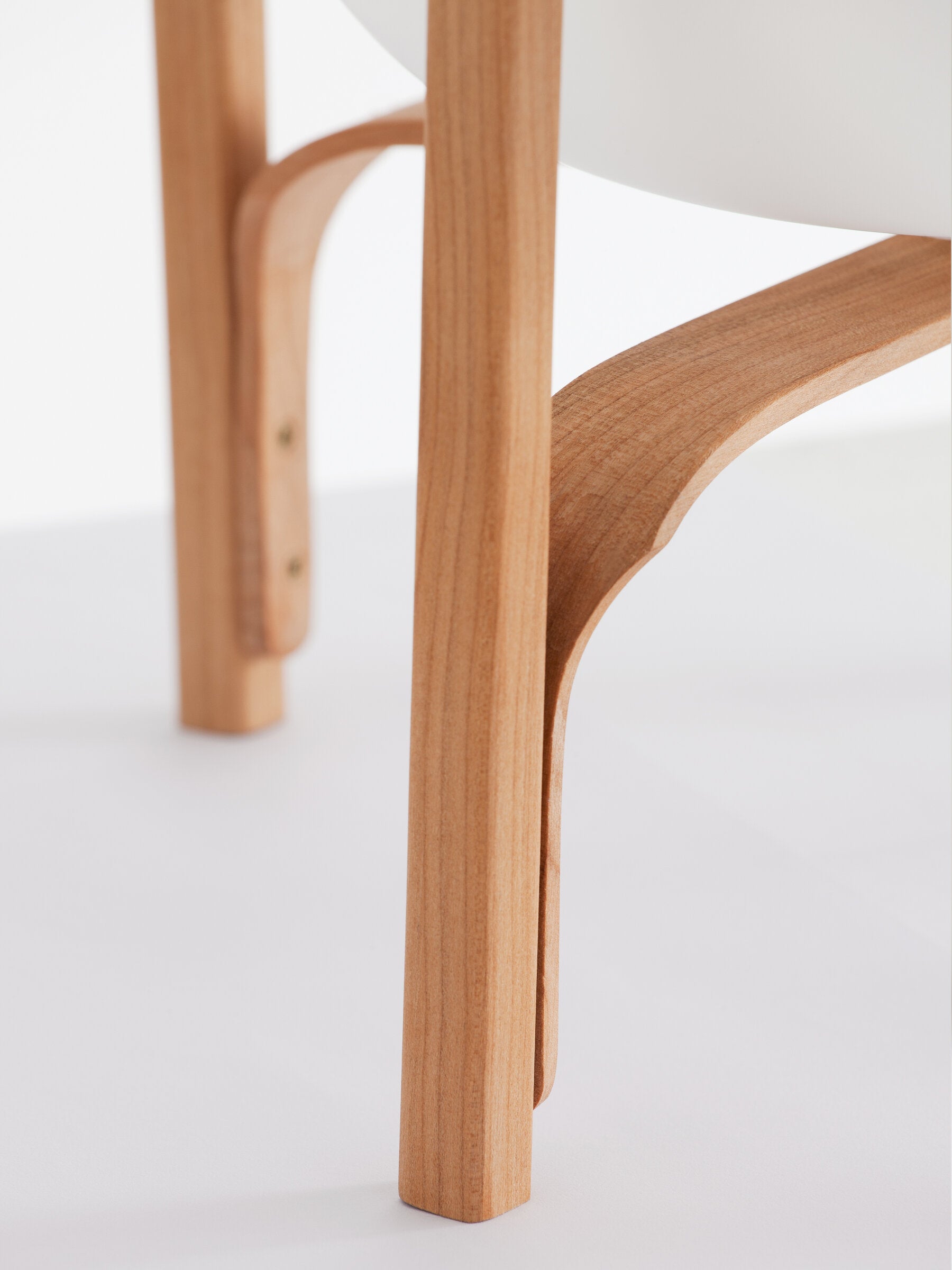 Cesta Cherry Wood Lampshade in White Opal Glass - Tempo