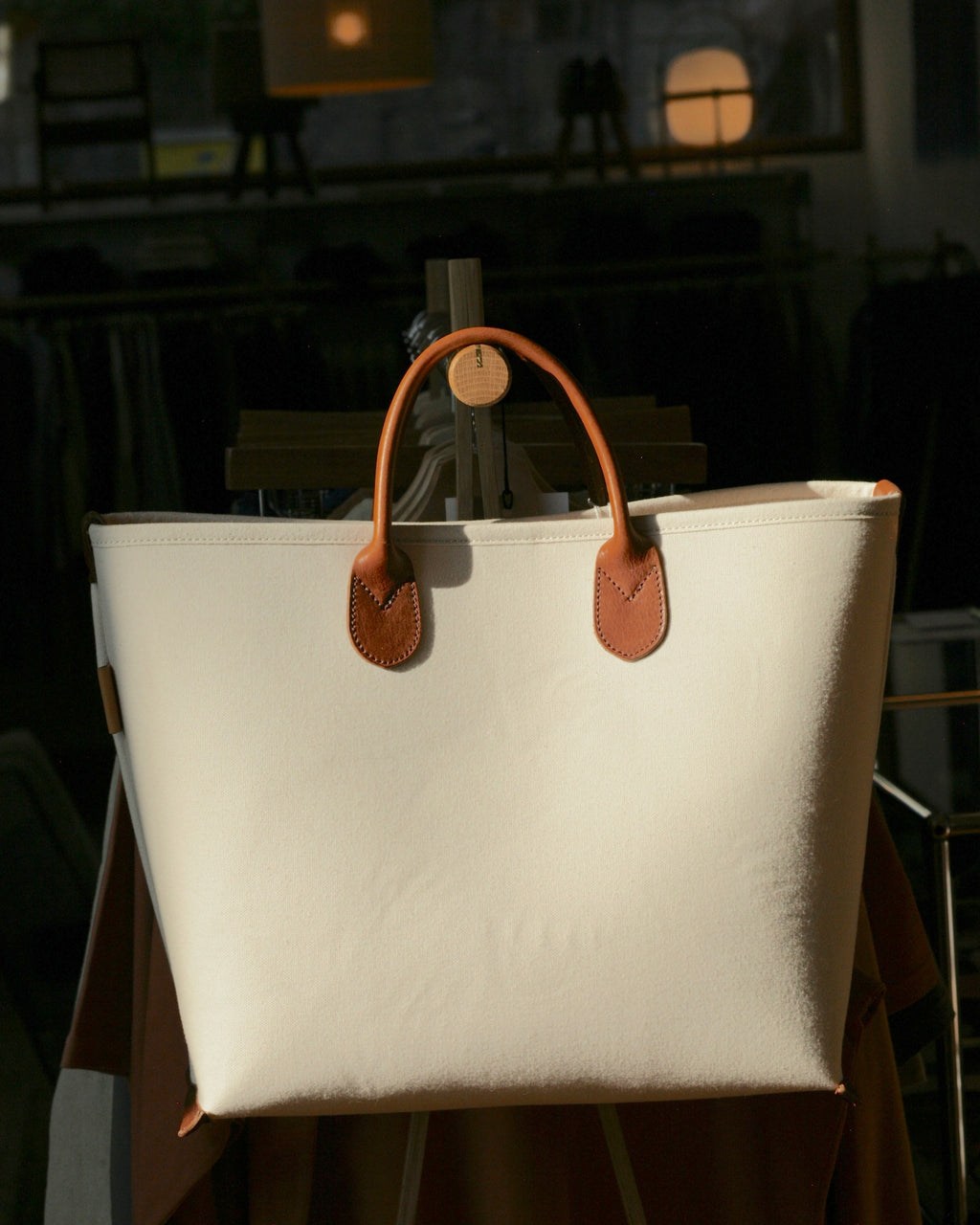 Bonding Canvas Bag M in Natural / Brown