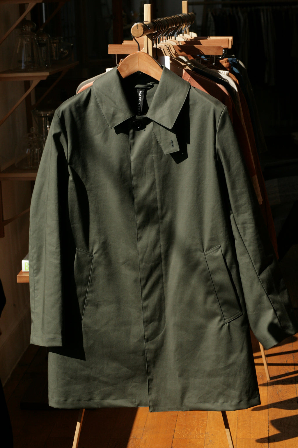 MACKINTOSH - CAMBRIDGE RAINTEC COTTON SHORT COAT | BOTTLE GREEN | GMC-100 - Tempo