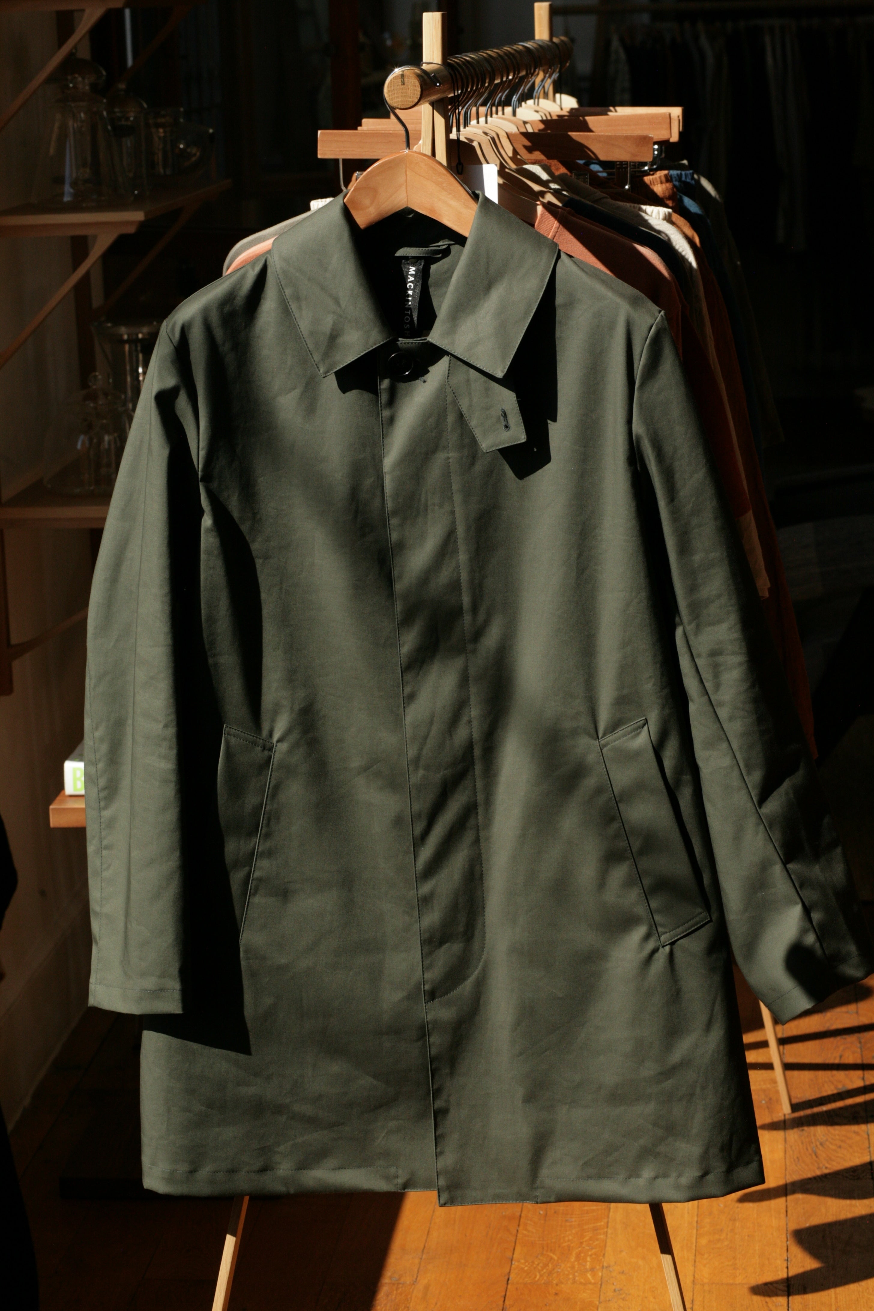MACKINTOSH - CAMBRIDGE RAINTEC COTTON SHORT COAT | BOTTLE GREEN | GMC-100 - Tempo