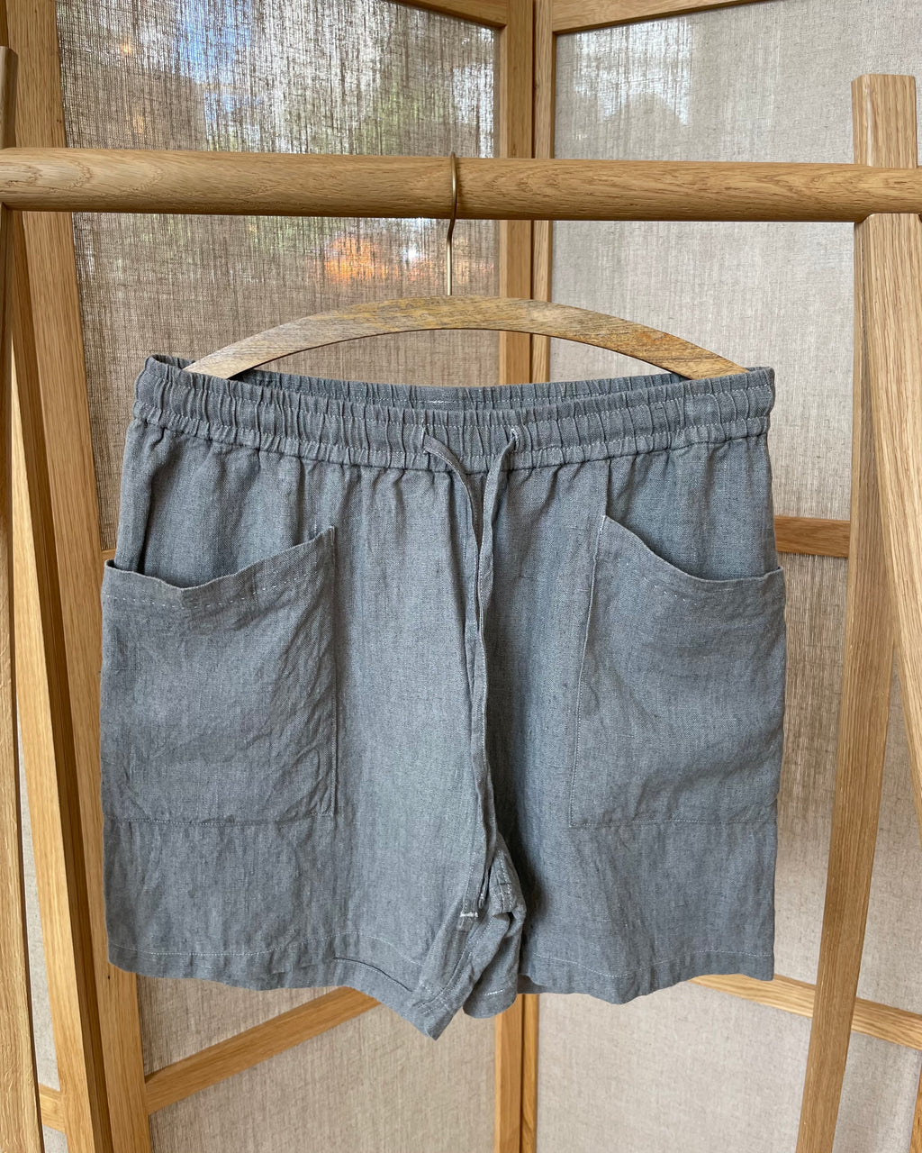 LICHEN GOODS FOR TEMPO - Oak Gall & Iron Hand-Dyed Hemp Easy Shorts - Tempo