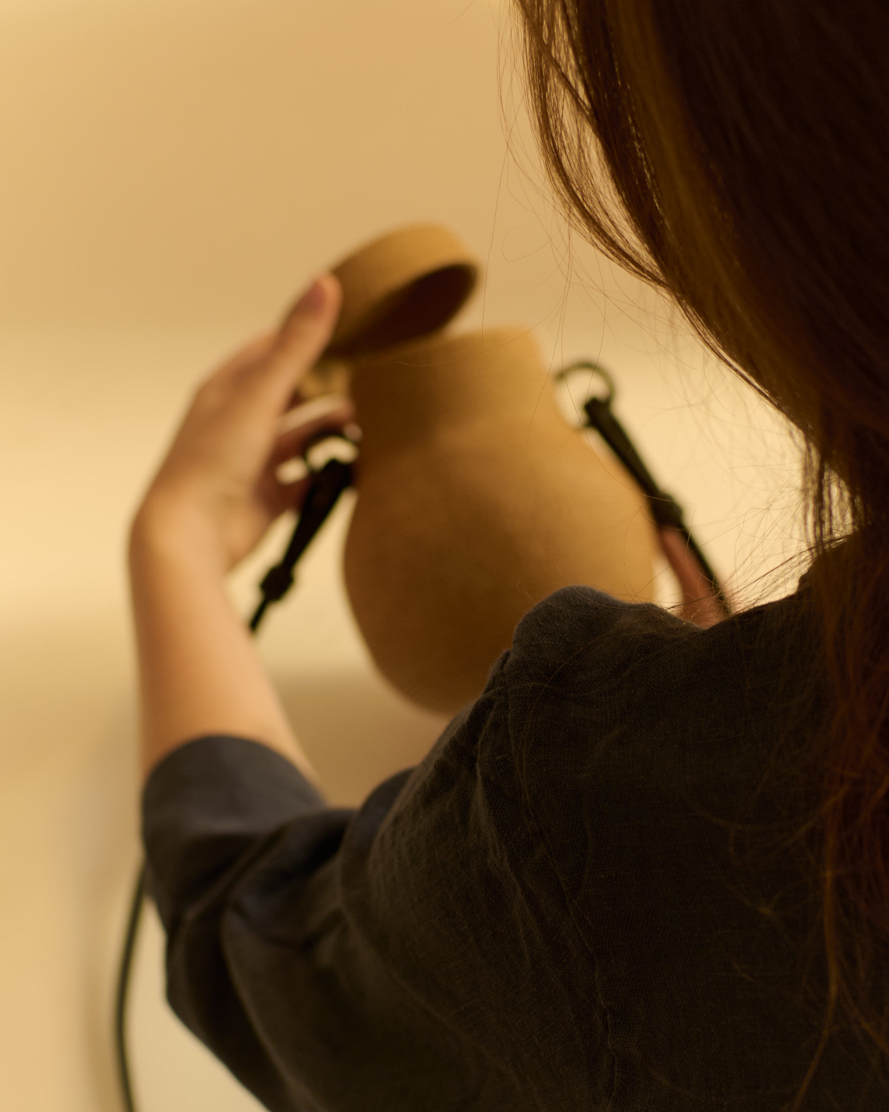 KAMARO'AN - Atomo Straw Braid Bag with Leather Strap and Linen Strap - Tempo