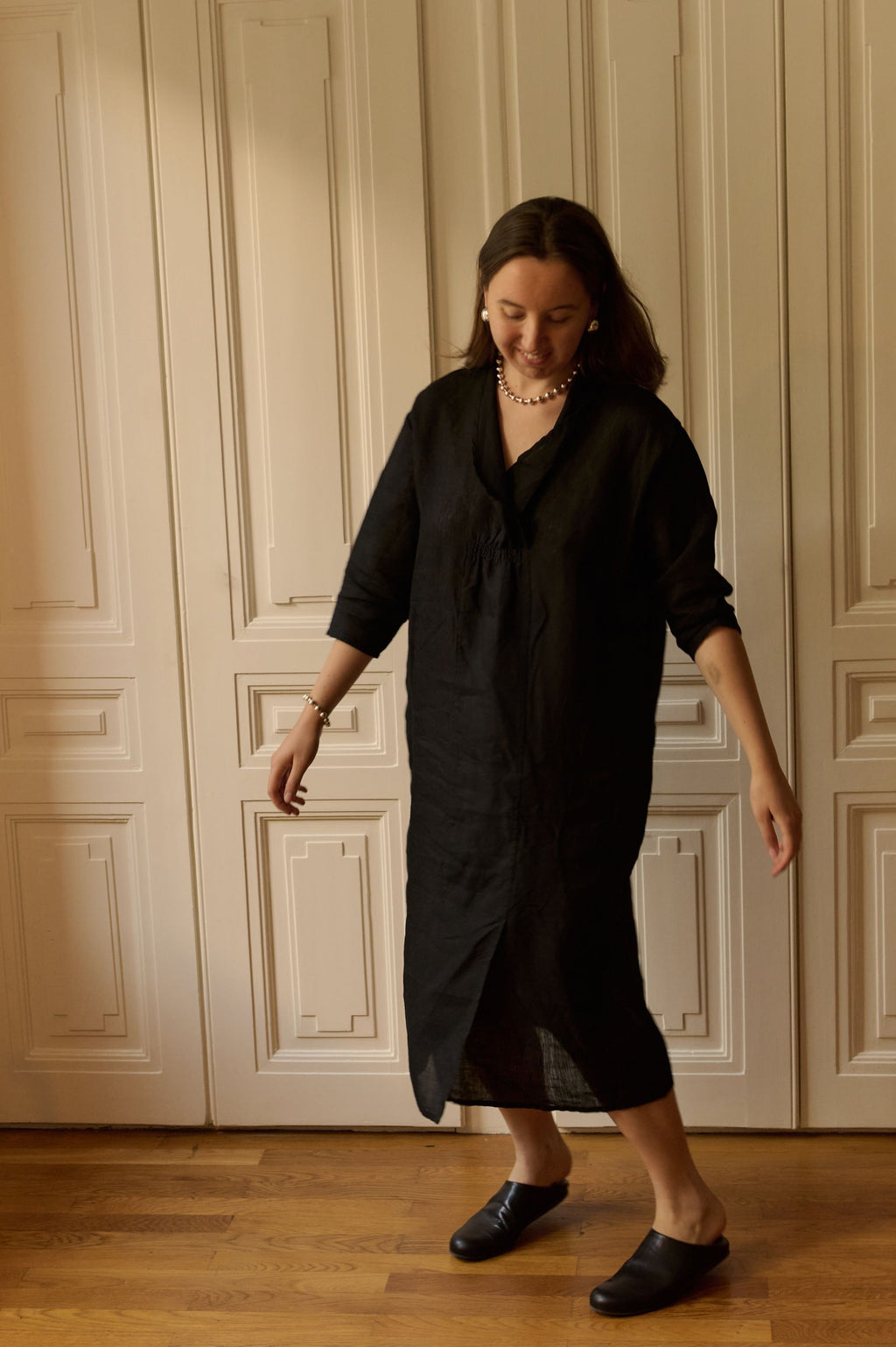 Robe en lin Monica en noir 