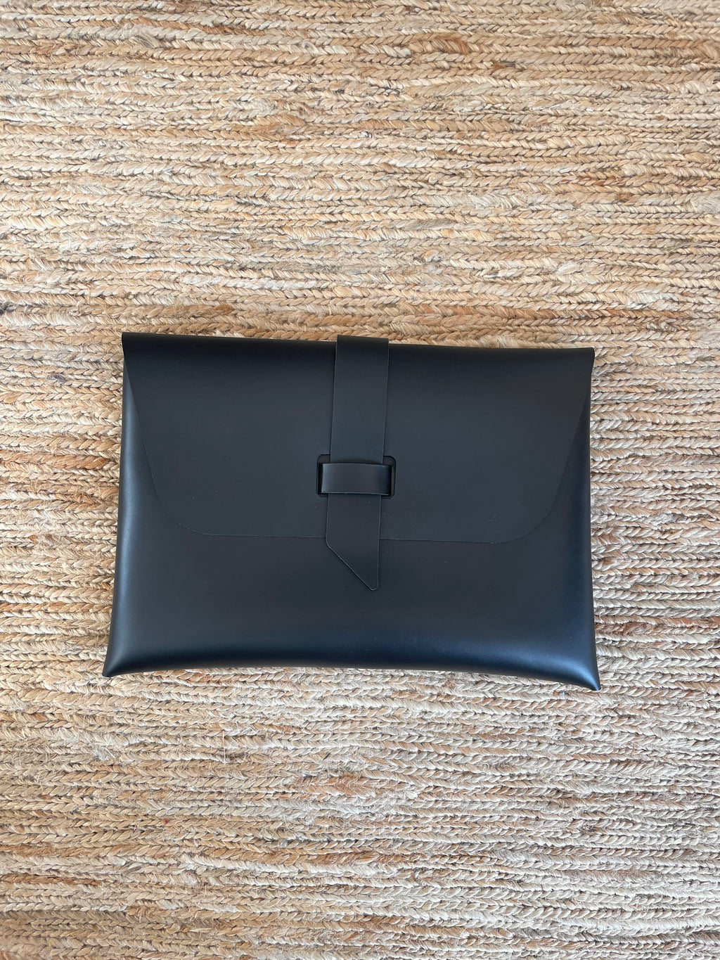 The Laptop Case | Vegetable Tanned Leather | 13-14" Black - Tempo