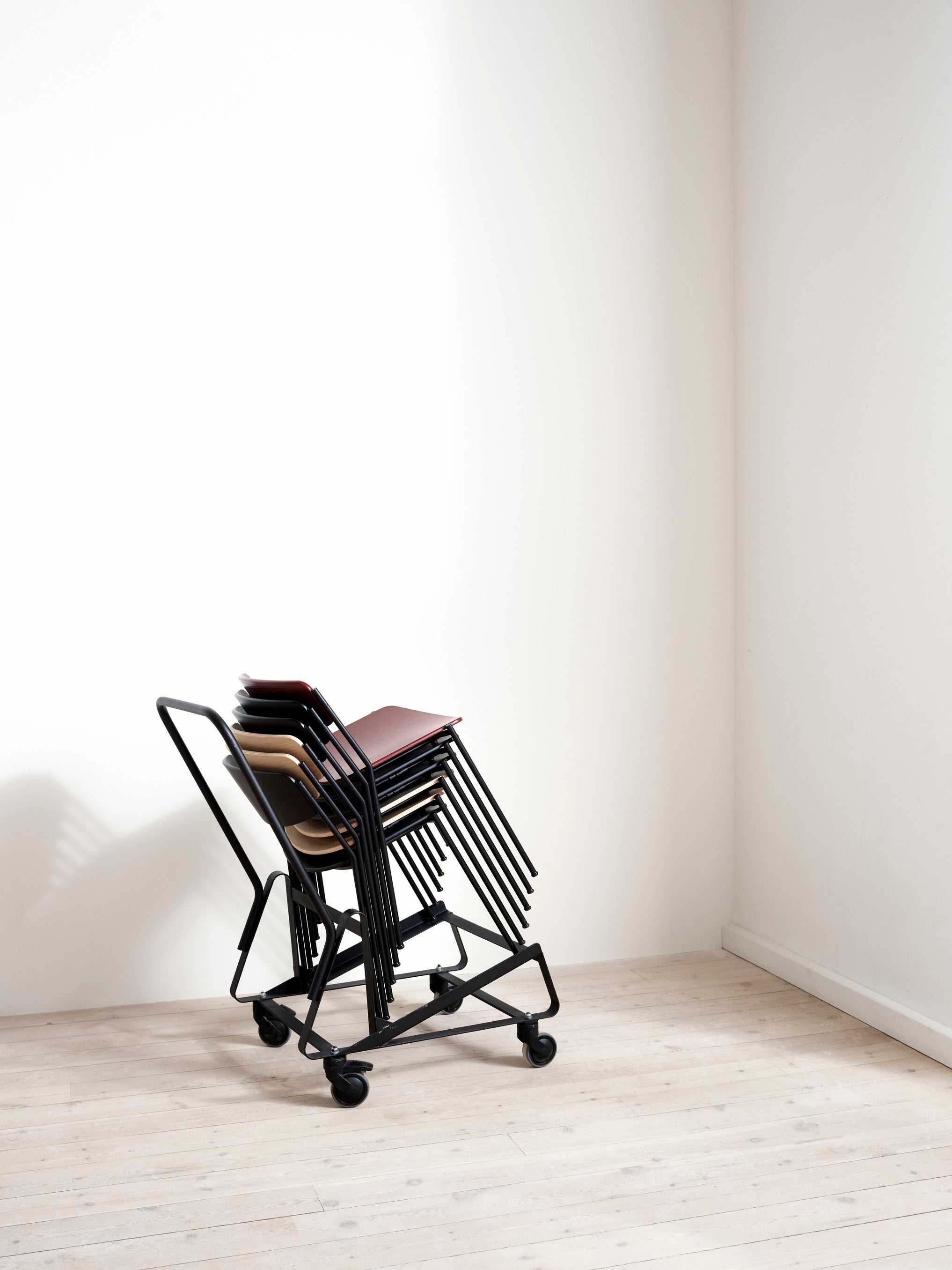 Lynderup Chair - Black Steel Frame - Tempo