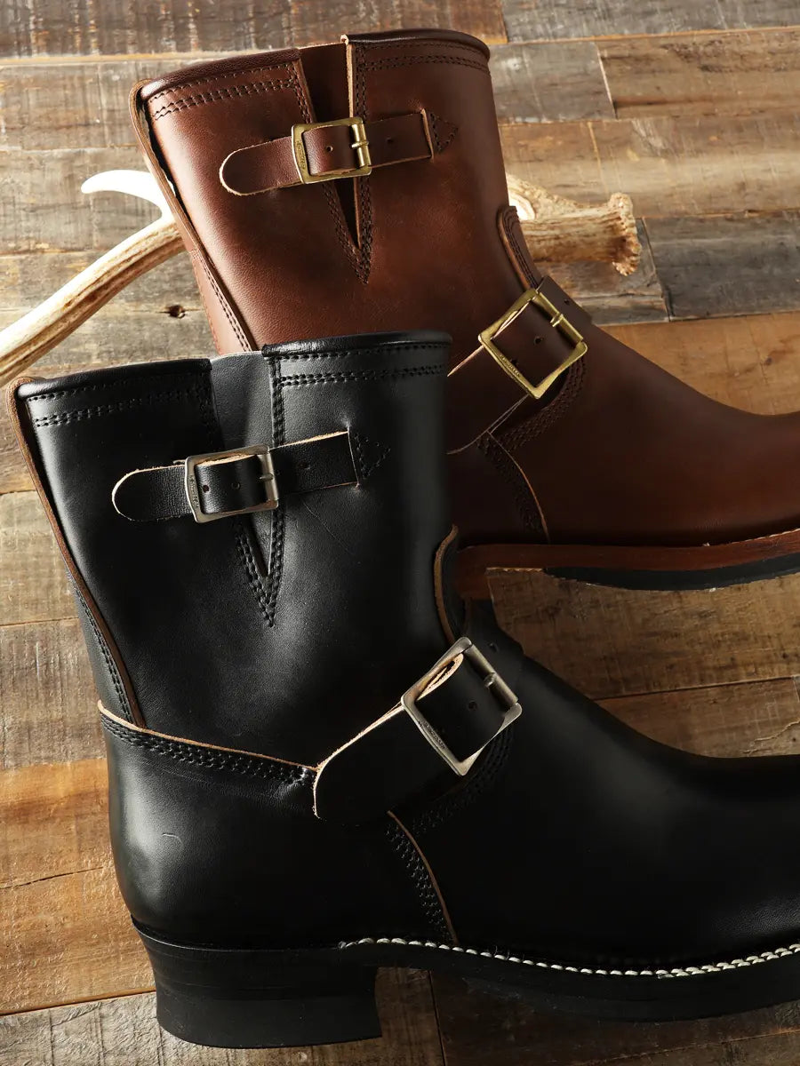 THE FLAT HEAD Vegetable Tanned Tea Core Horsehide Engineer Boots in Brown Tempo