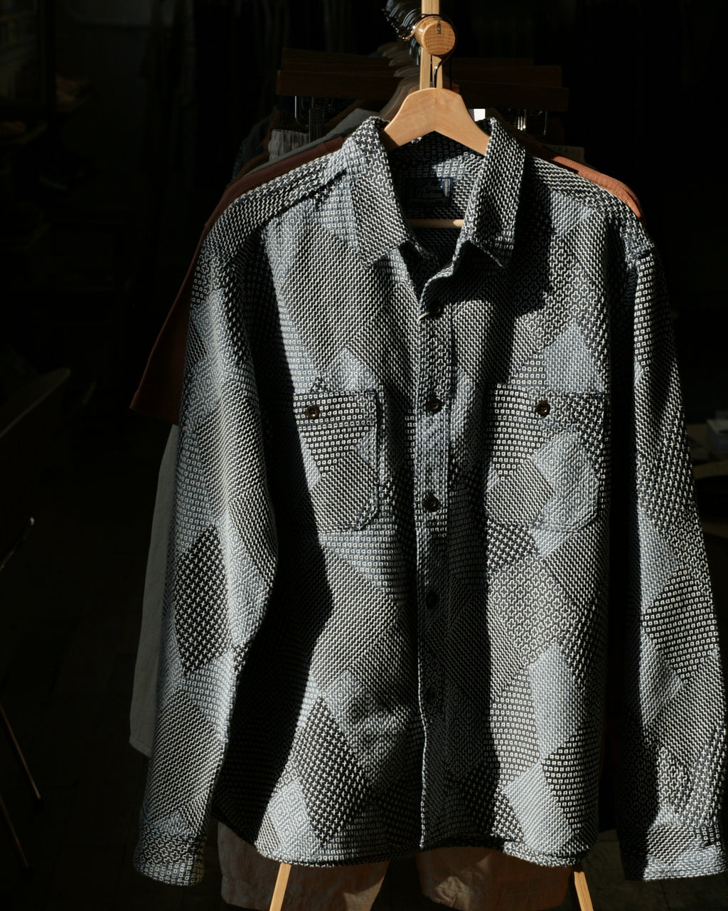 Chemise patchwork indigo Tsugihagi Sashiko