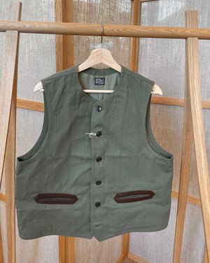 Ragtime Cotton Herringbone Civilian Deck Vest in Army Green